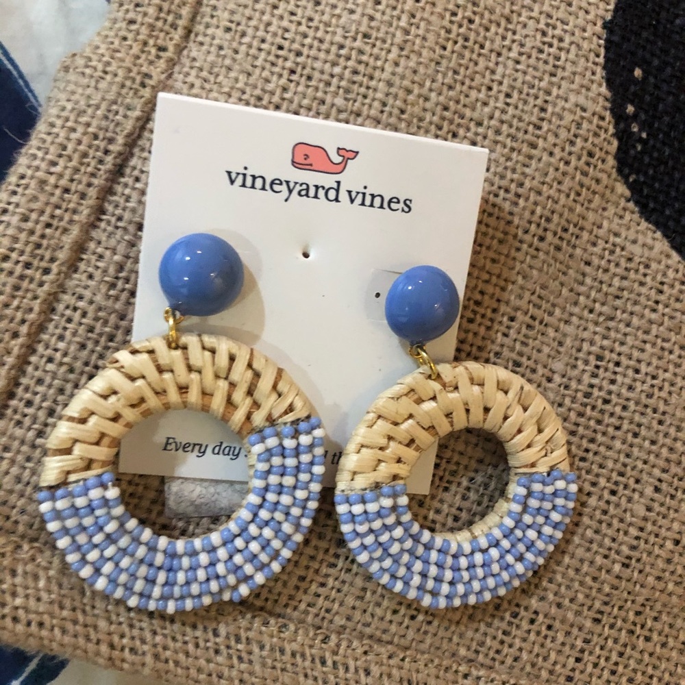 NWT Vineyard Vines woven earrings